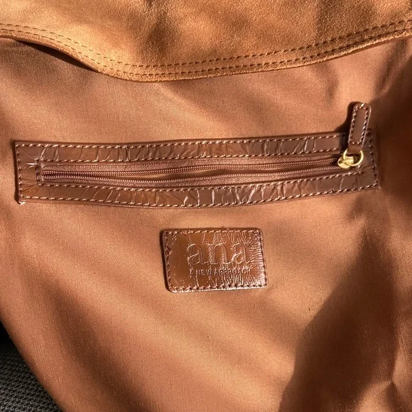 a.n.a Large Tan and Brown Suede Leather Shoulder Bag - Picture 8 of 10